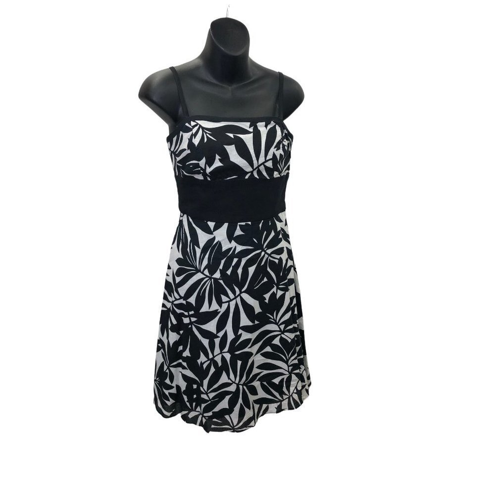 WHITE HOUSE BLACK MARKET spaghetti strap DRESS Sz 2